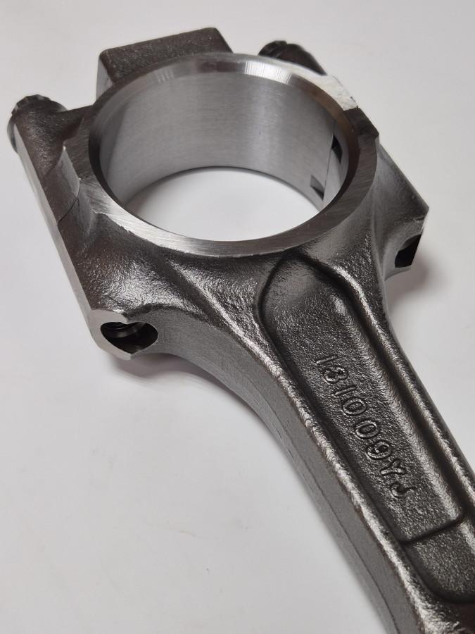 Шатун двигателя М11 3073522,3820302,3027107,3896970