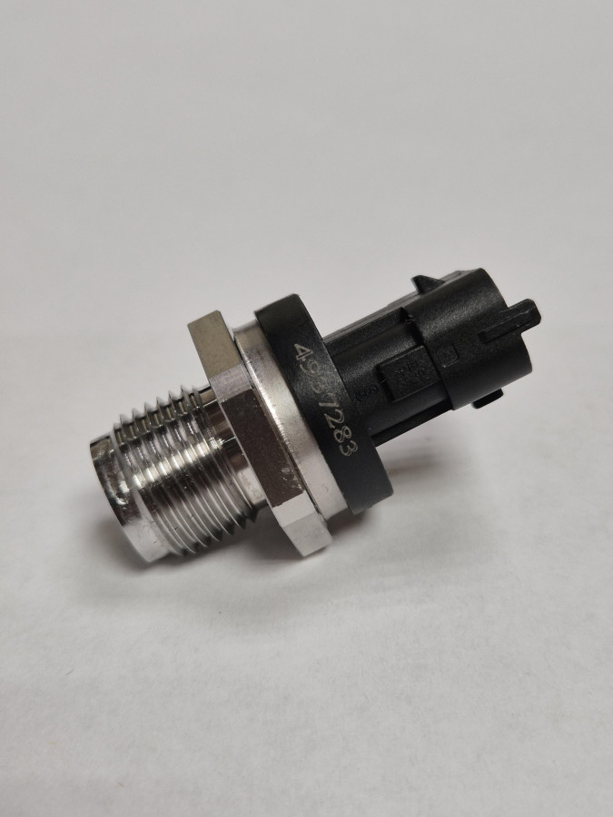 Датчик давления в топливной рампе ISBe,ISDe E4 V6.7 0281006327,5297640,5261237,4929611,0281006150 C+