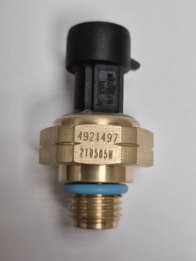 Датчик давления воздуха во впускном коллекторе 6BT,6CT 3348747,3329617 C+