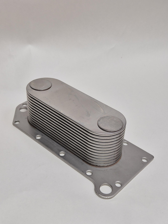 Маслоохладитель 6CT 3918175,3906296