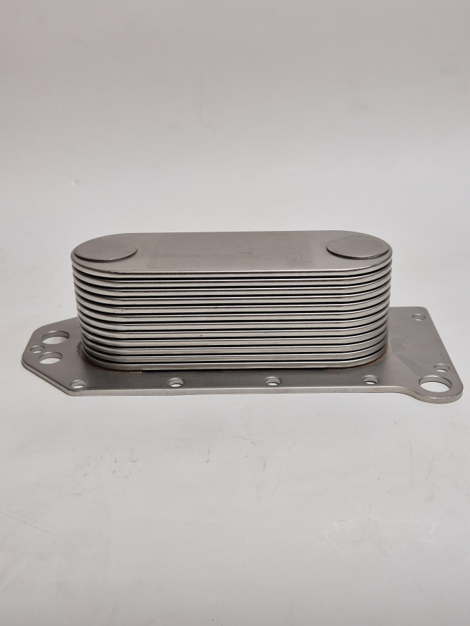 Маслоохладитель 6CT 3918175,3906296