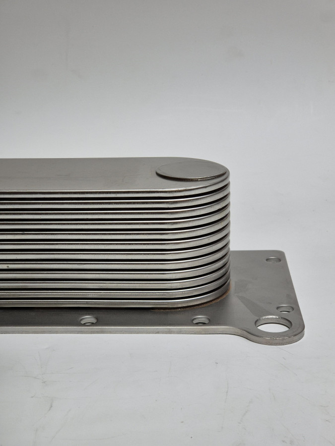 Маслоохладитель 6CT 3918175,3906296