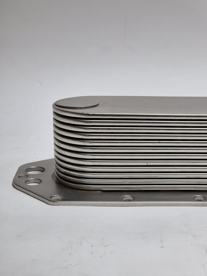 Маслоохладитель 6CT 3918175,3906296