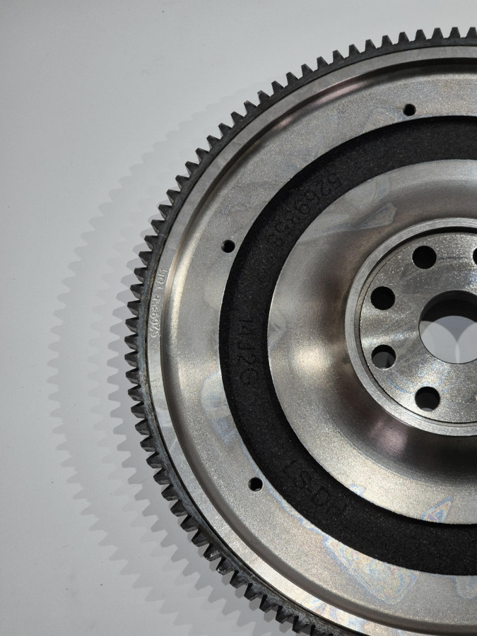 Маховик ISF2.8 5269357/5253213 MF 242 mm 113 зуб C+