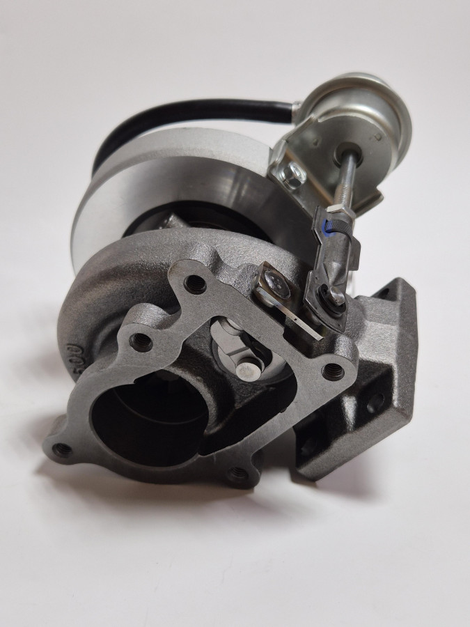 Турбокомпрессор HOLSET 4ISBe HE200WG 2835142,4955962,4033968,4043976,3782369,3782376 C+