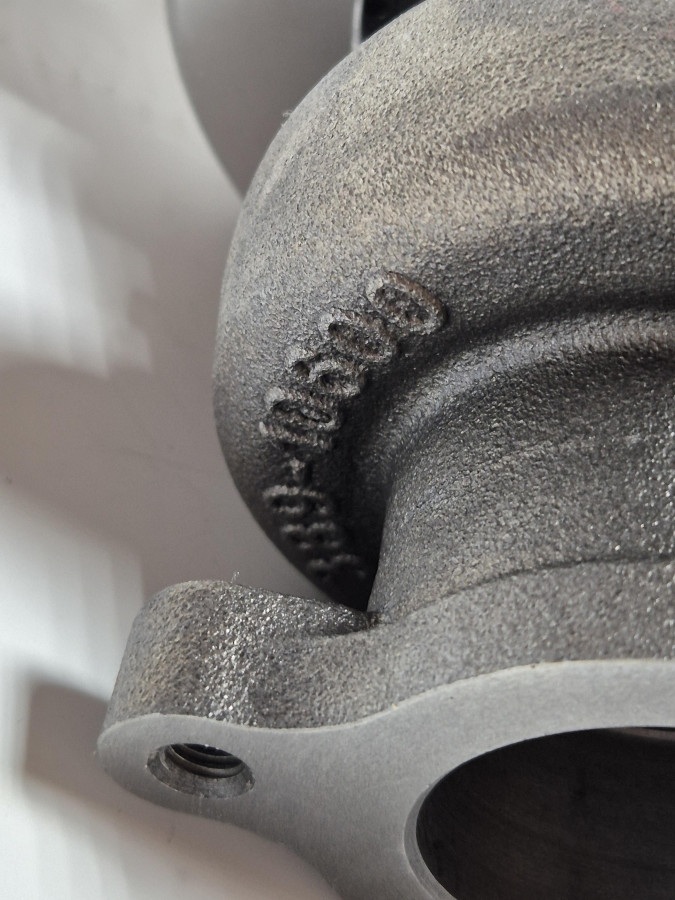 Турбокомпрессор HOLSET 4ISBe HE200WG 2835142,4955962,4033968,4043976,3782369,3782376 C+