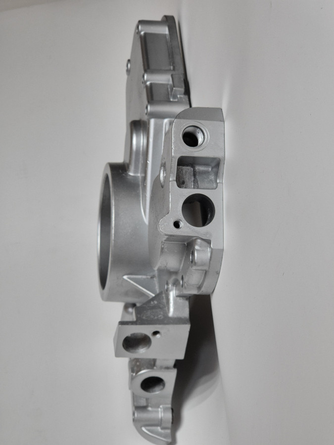 Крышка картера распределительных шестерен 4,6ISBe 5258751/5289179/4936873 C+