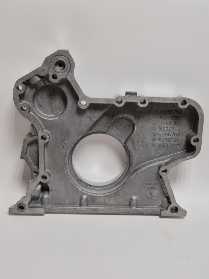 Крышка картера распределительных шестерен 4,6ISBe 5258751/5289179/4936873 C+