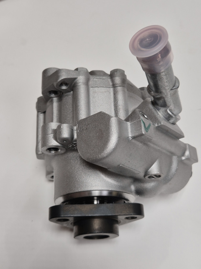 Насос ГУР ISF2.8 Е3 5270739 O+