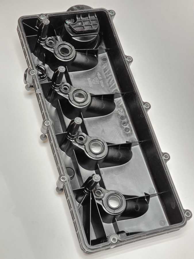 Крышка клапанная ISF2.8 5262617 O+