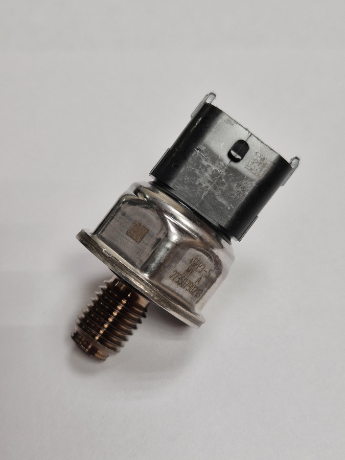 Датчик давления в топливной рампе ISF 3.8 E4 O-