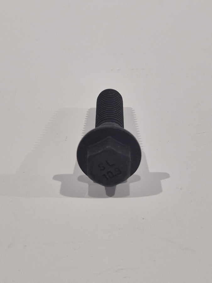 Болт крепления опоры вентилятора M10Х1,50Х40 ISF2.8/3.8 O+