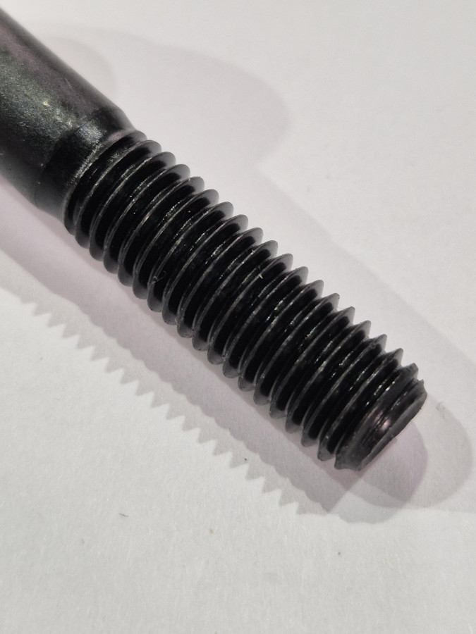 Болт картера задних распред шестерен М10х1,5х50 ISF2.8 O+