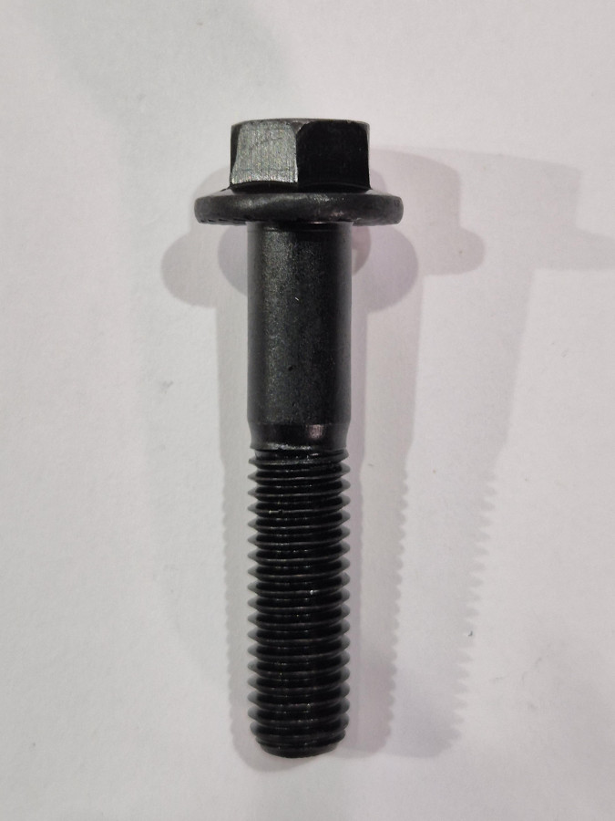 Болт картера задних распред шестерен М10х1,5х50 ISF2.8 O+