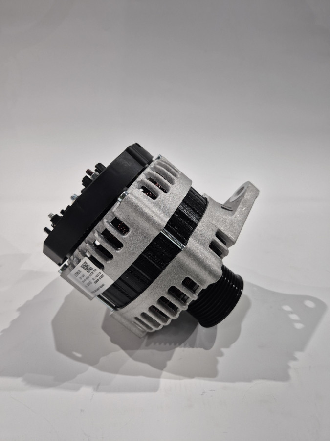 Генератор ISF2.8 5272666 O+