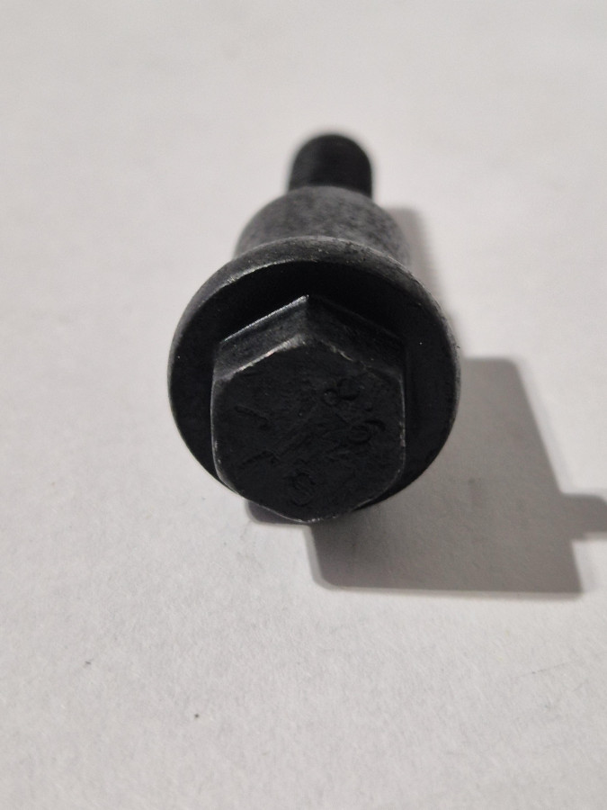 Болт крышки коренного вкладыша (бугеля) C8.3/6CT/IST/QSC