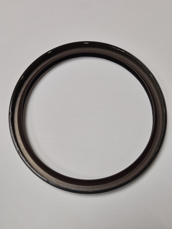 Сальник к/в задний ISF3.8/4.5,ISBe 127*150*15 3925529 С+