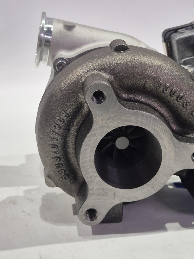 Турбокомпрессор Borg Warner ISF2.8 E5 5343015/5370733 O+