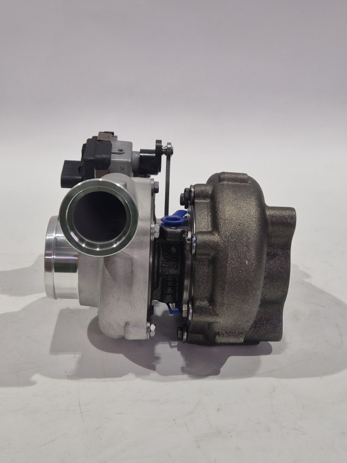 Турбокомпрессор Borg Warner ISF2.8 E5 5343015/5370733 O+