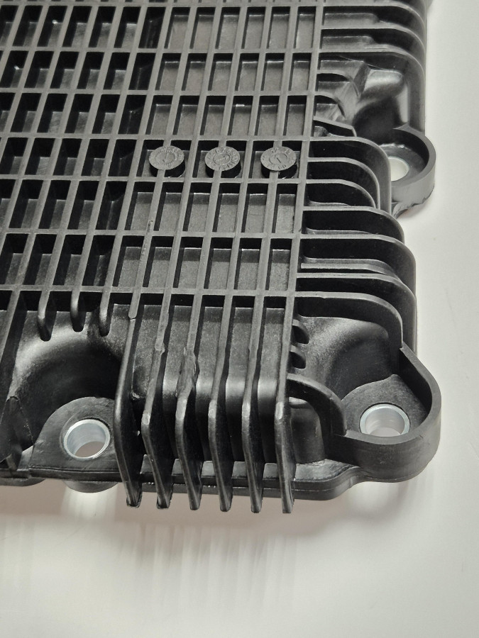 Поддон двигателя ISF2.8 с отверстием 5262694/5302121 C+