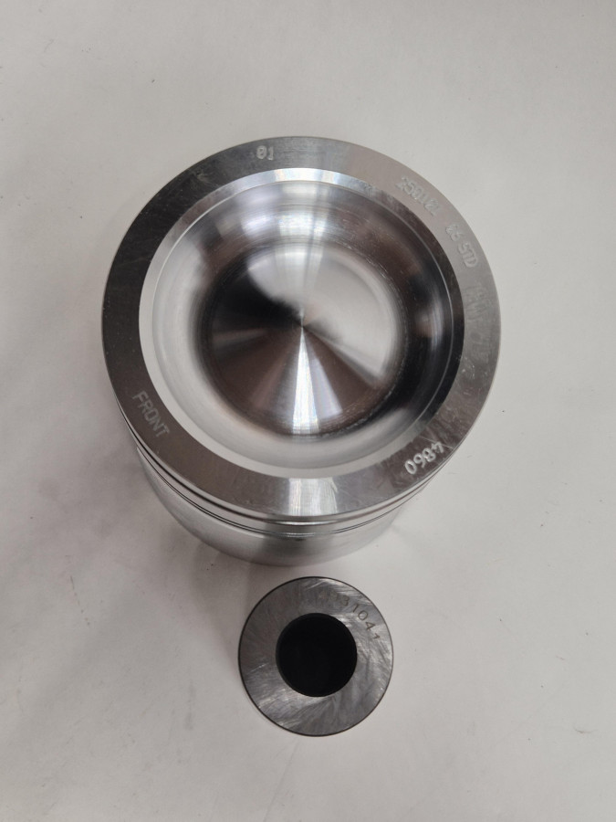 Поршень двигателя QSB V4.5,6.7 4955160 в сборе С+