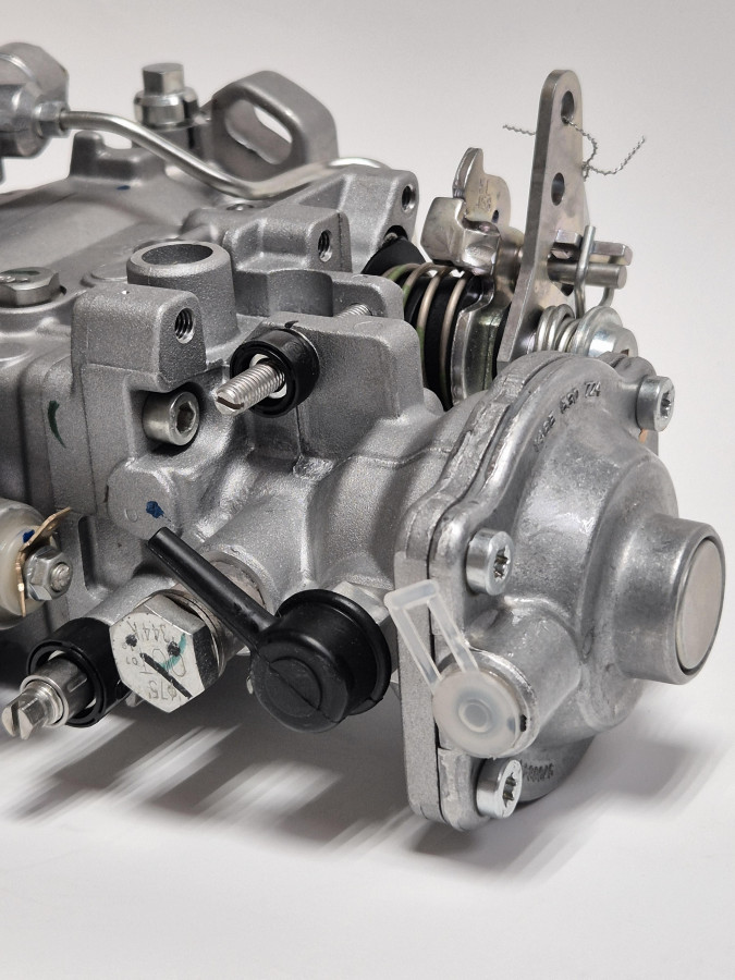 Насос топливный ТНВД EQB140-20 O+