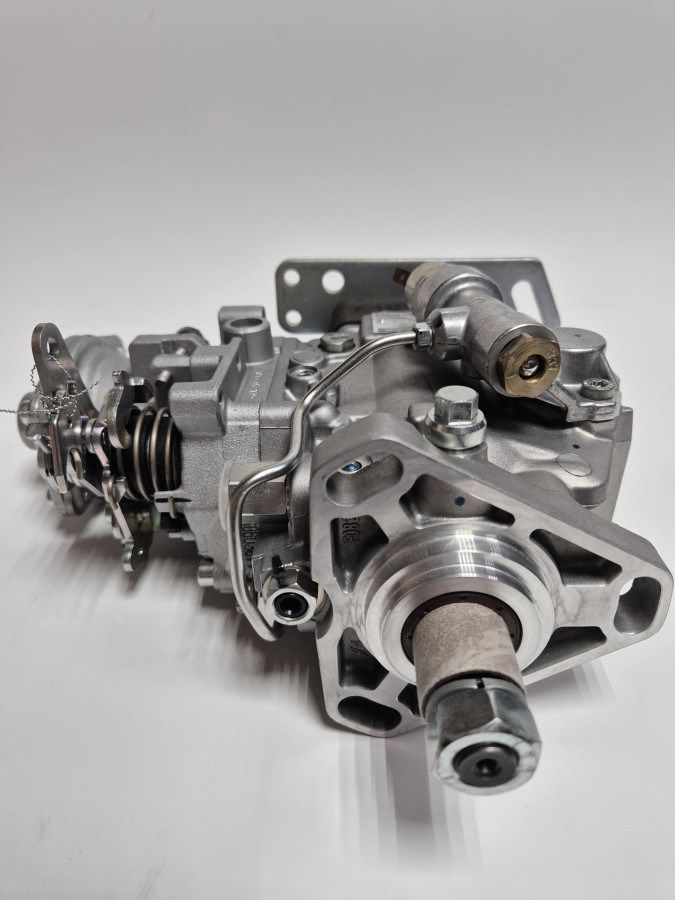 Насос топливный ТНВД EQB140-20 O+