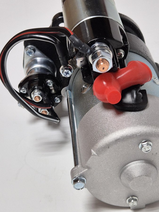 Стартер 4-6ISBe,6ISDe E3 24V 4983068/M93R3026SE C+
