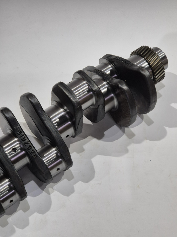 Вал коленчатый EQB210-20 4934566 2830476 4896766,4934565,2830477,4896767 C+