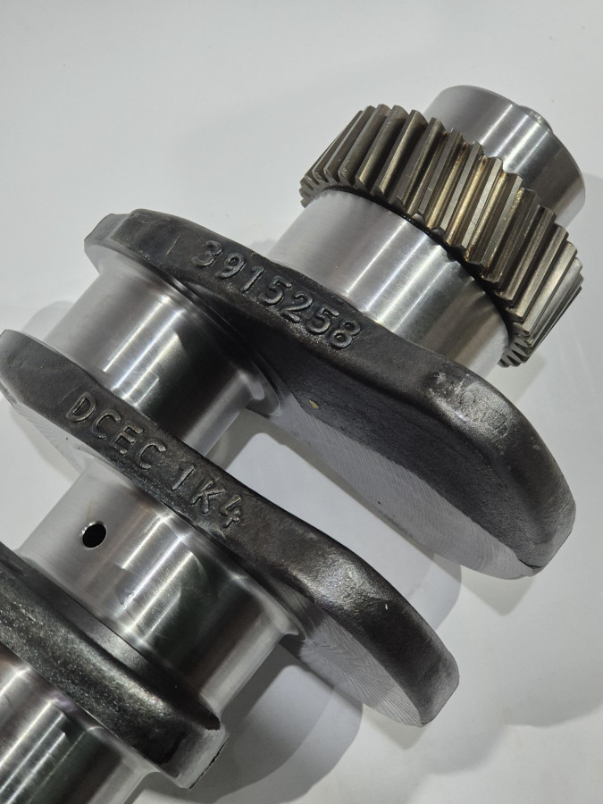 Вал коленчатый EQB210-20 4934566 2830476 4896766,4934565,2830477,4896767 C+