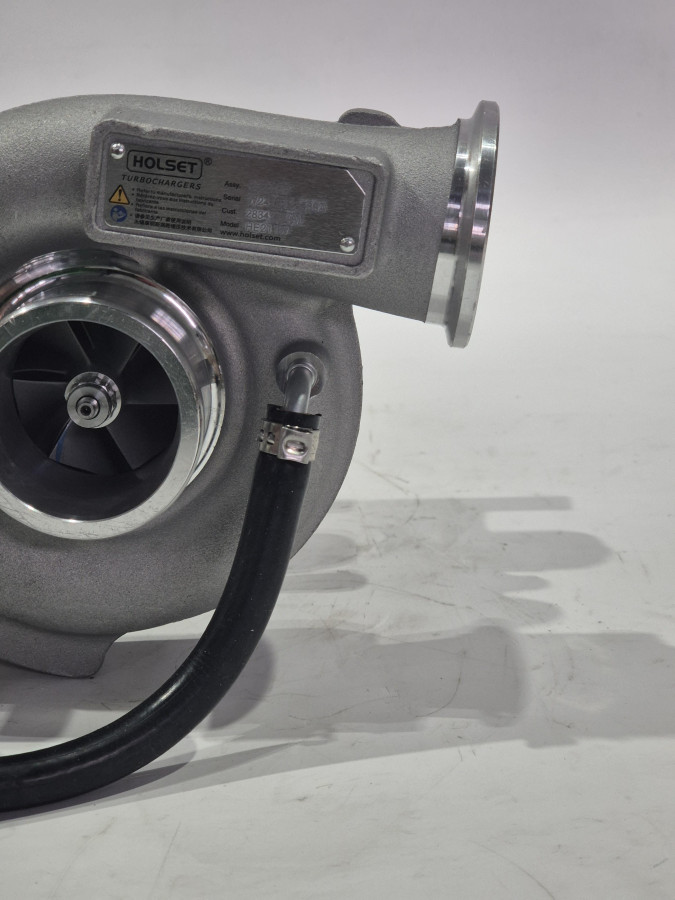 Турбокомпрессор HOLSET HE211W ISF2.8 3774234/3772249/3777058/4309437/3773121/3768009/3773122 C+