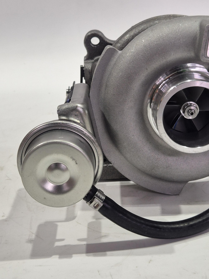 Турбокомпрессор HOLSET HE211W ISF2.8 3774234/3772249/3777058/4309437/3773121/3768009/3773122 C+