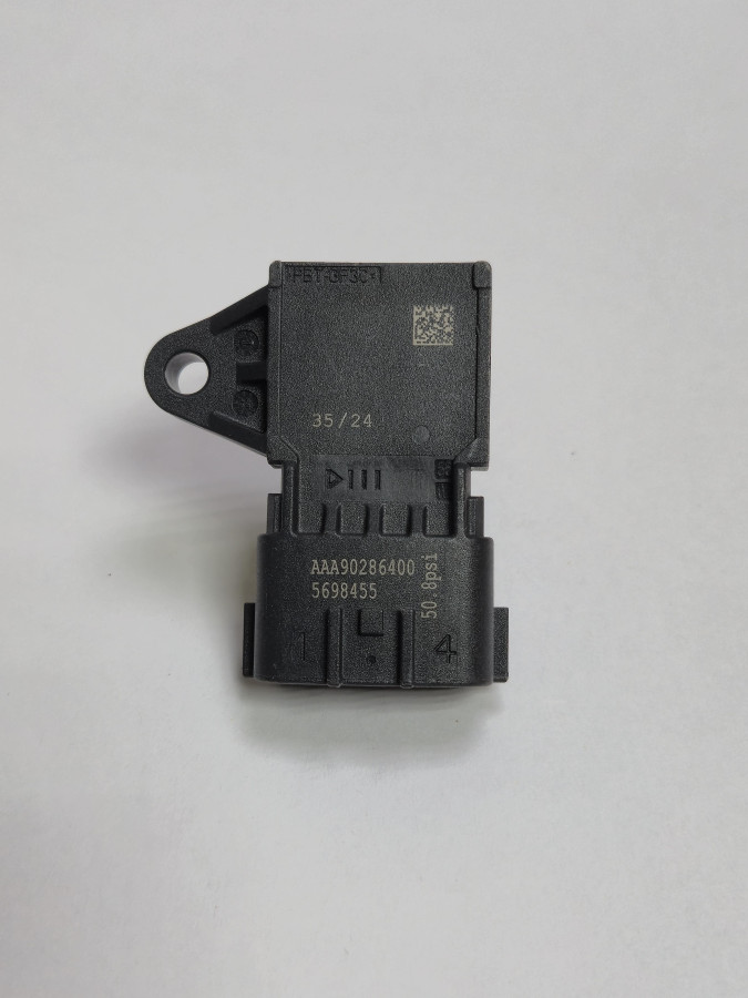 Датчик температуры и наддувочного воздуха ISBe 210,185,ISF 3.8 4921322/4903286 O+