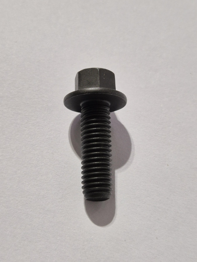 Болт шестигранный шестерни распредвала/помпы/форсунки O+