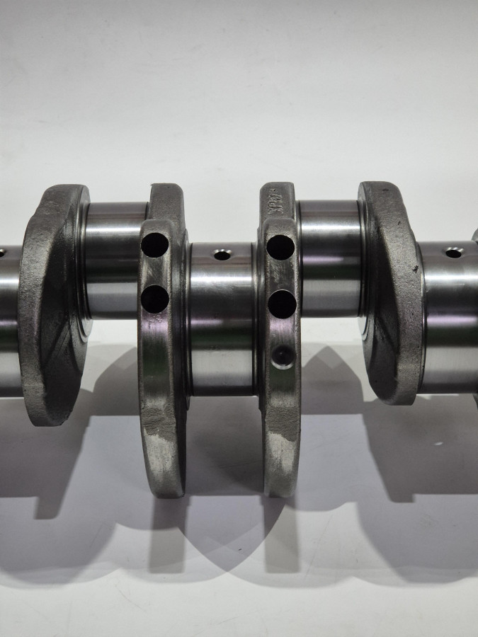 Вал коленчатый EQB140/125 3903827/3903830/3905617/3929036 С+