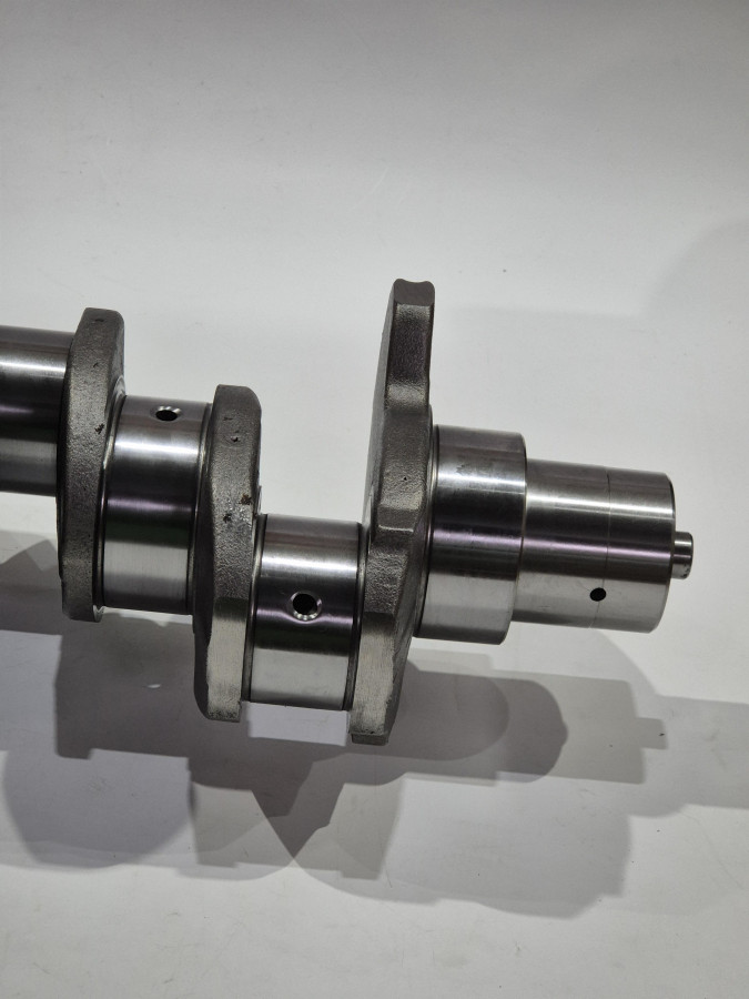 Вал коленчатый EQB140/125 3903827/3903830/3905617/3929036 С+