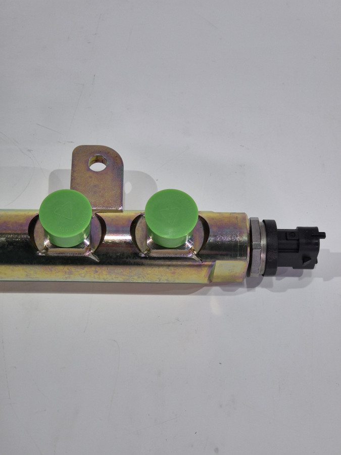 Рампа топливная 6ISBe 0445226042 O+