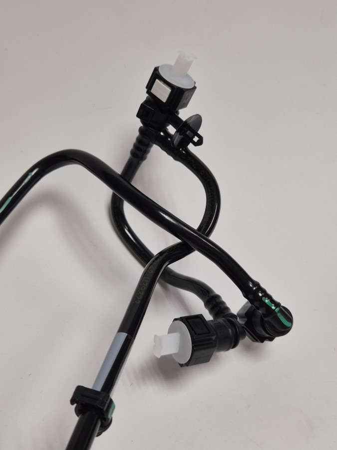 Трубка слива (обратки) топлива с рампы ISF 3.8 5270253 O+