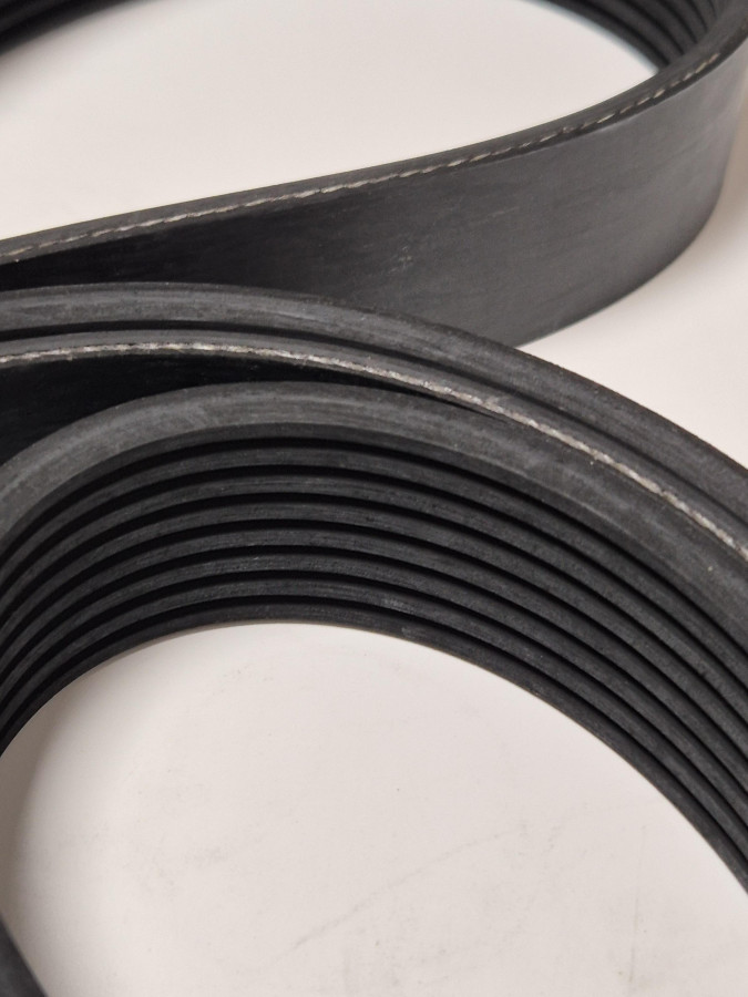 Ремень генератора ISF4.5 8PK2124 ОРТ000665 C+